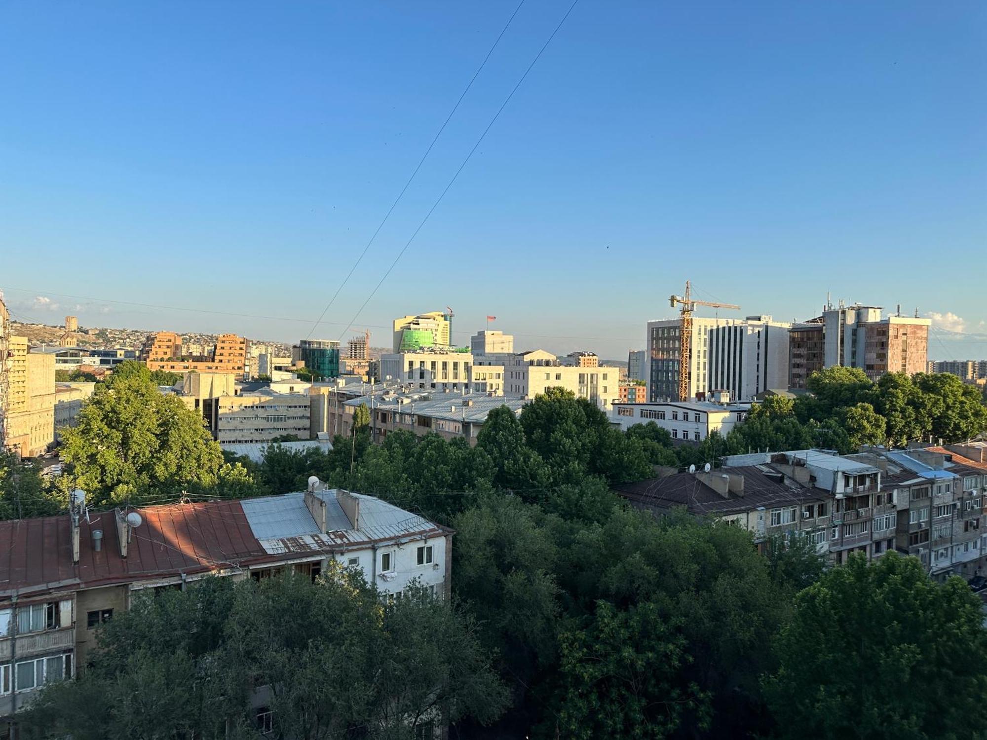 Yeznik Koghbatsi - Amiryan Crossroads 1 Bedroom Comfy Apartment With Balcony Ko100 エレバン エクステリア 写真